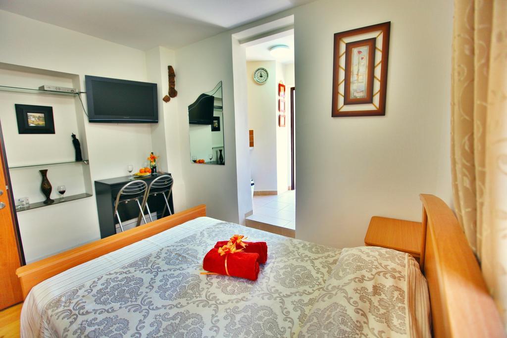 Haifa Guest House Quarto foto